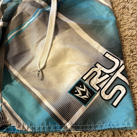 ❤️ Rusty Board Shorts - Picture 2 of 7